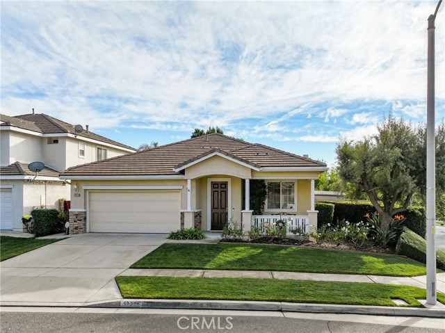 Detail Gallery Image 2 of 28 For 12211 Eton, Rancho Cucamonga,  CA 91739 - 3 Beds | 2 Baths