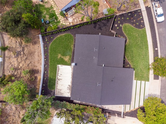 876 Ballina Court, Newbury Park CA: https://media.crmls.org/medias/6a5dc482-84ce-4f34-985d-58164546475c.jpg