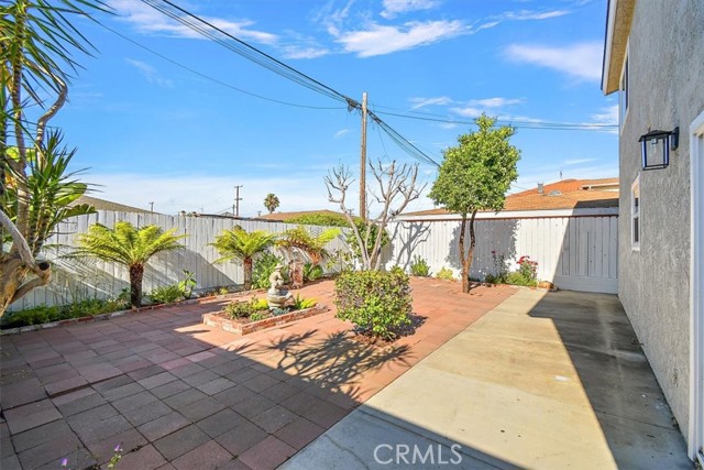 4543 W 168th Street, Lawndale CA: https://media.crmls.org/medias/6a5eb174-de63-4593-9b26-43805f40dbc5.jpg
