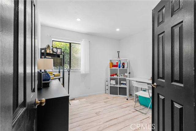 Detail Gallery Image 27 of 67 For 42962 Burlwood Dr, Lancaster,  CA 93536 - 4 Beds | 2/1 Baths