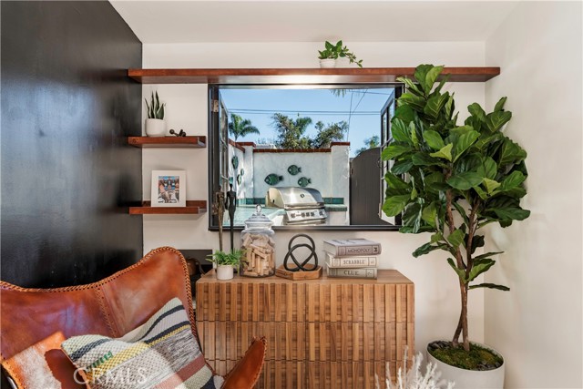 Detail Gallery Image 22 of 33 For 34 Ximeno Avenue, Long Beach,  CA 90803 - 4 Beds | 1/1 Baths