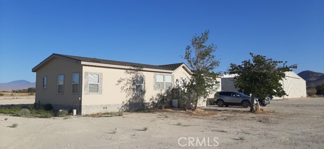 8337 20th W Street, Mojave CA: https://media.crmls.org/medias/6a628551-f09f-49a2-b8b4-3b580c2c7774.jpg