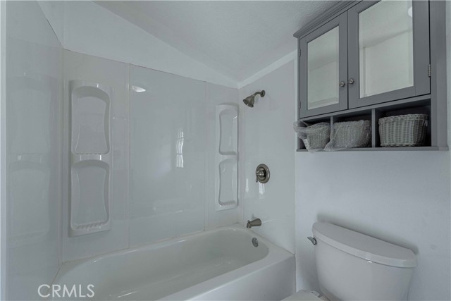 Detail Gallery Image 36 of 58 For 4408 Walnut Ave, Simi Valley,  CA 93063 - 3 Beds | 3 Baths
