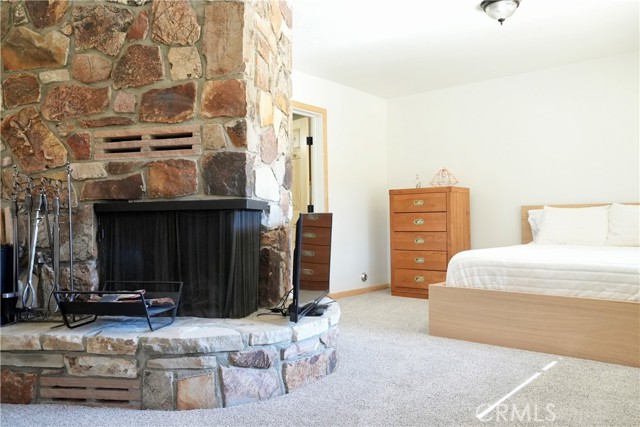 Detail Gallery Image 11 of 16 For 42958 Moonridge, Big Bear Lake,  CA 92315 - 3 Beds | 2 Baths