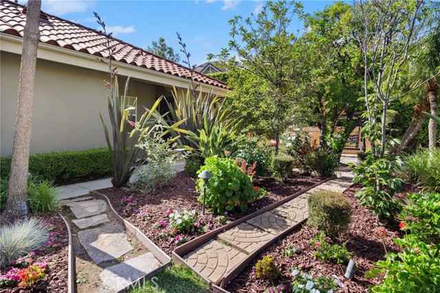 451 W Le Roy Avenue, Arcadia CA: https://media.crmls.org/medias/6a640171-5cb7-475c-8ade-418c0ad88a4e.jpg