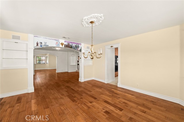 Detail Gallery Image 9 of 47 For 24449 Nan Court, Diamond Bar,  CA 91765 - 6 Beds | 4/1 Baths