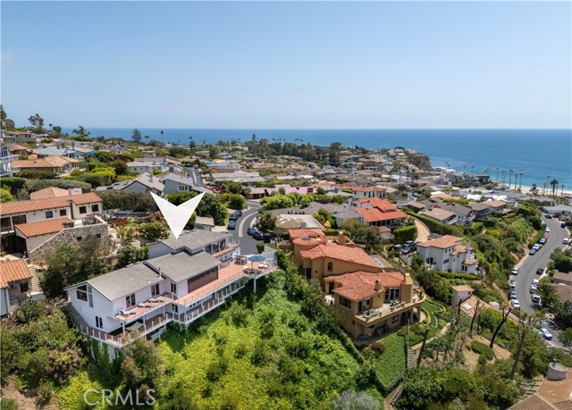 343 Emerald Bay, Laguna Beach CA: https://media.crmls.org/medias/6a654494-7117-4474-94df-7258fed38f2a.jpg