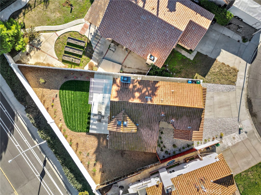 MLS #OC25270528 image #30