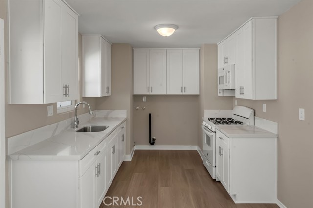 217 E 221st, Carson CA: https://media.crmls.org/medias/6a66910e-dd3c-4f98-a98b-56225b6eb6a2.jpg