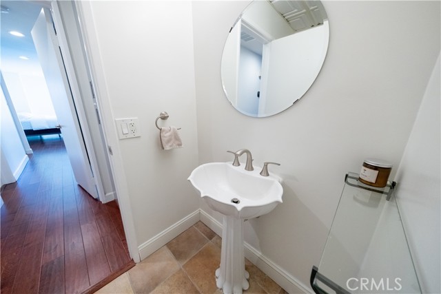 Detail Gallery Image 16 of 28 For 10751 Wilshire Bld #1405,  Los Angeles,  CA 90024 - 1 Beds | 2 Baths