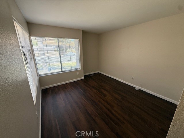 Detail Gallery Image 9 of 22 For 2988 Dartmouth Cir, Corona,  CA 92879 - 4 Beds | 2 Baths