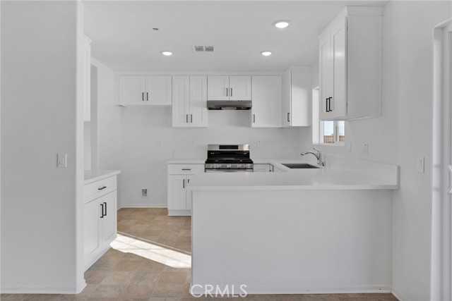 Detail Gallery Image 14 of 42 For 10110 Kemper Ave, Adelanto,  CA 92301 - 4 Beds | 2/1 Baths