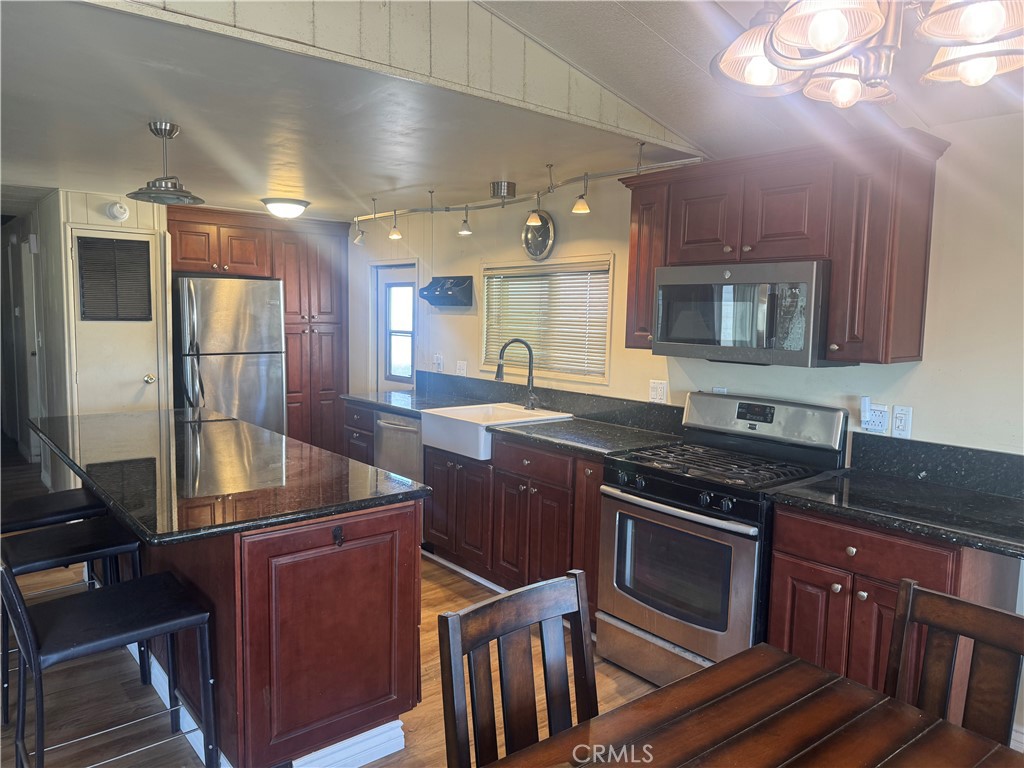 MLS #OC25245863 image #14