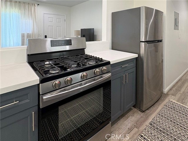 813 W Beach Avenue, Inglewood CA: https://media.crmls.org/medias/6a697ce6-82ad-4483-8814-fa47c499148a.jpg