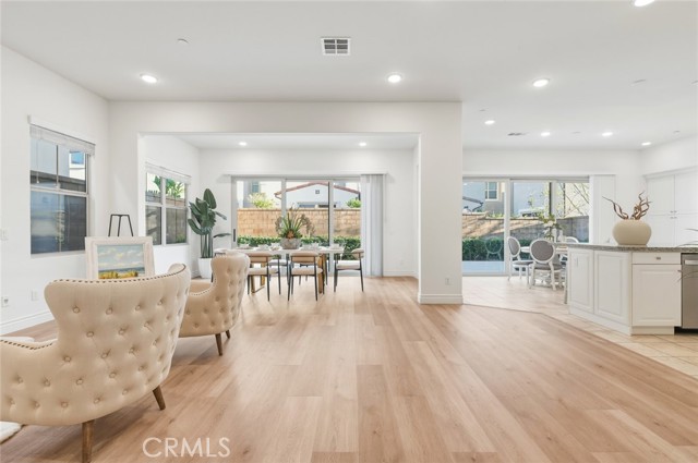 Detail Gallery Image 22 of 65 For 218 Geyser, Irvine,  CA 92618 - 4 Beds | 4/1 Baths