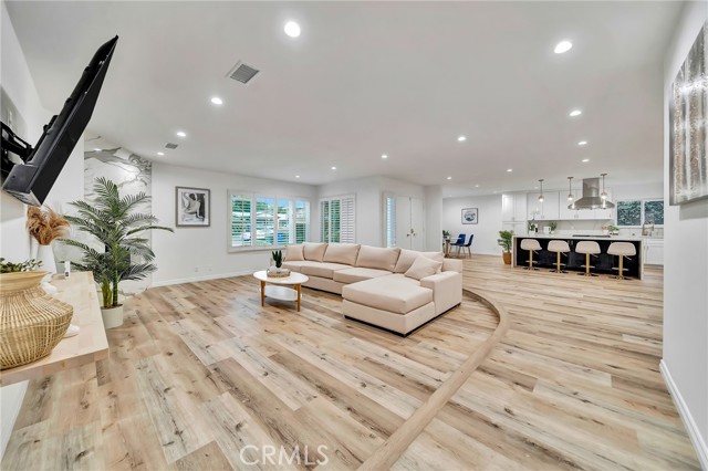 Detail Gallery Image 24 of 75 For 16127 Hartsook St, Encino,  CA 91436 - 4 Beds | 2/1 Baths