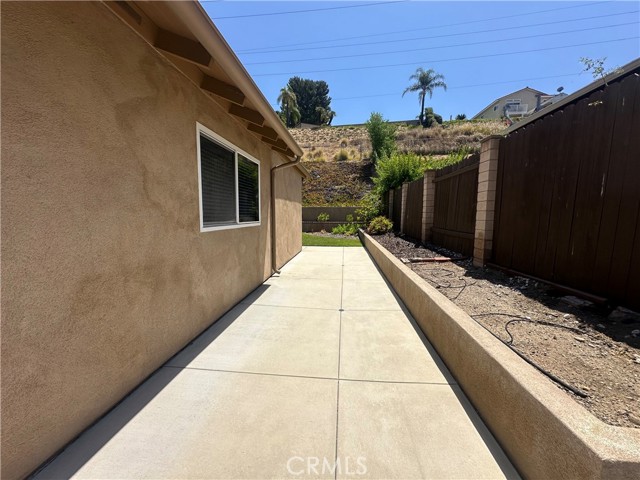 Detail Gallery Image 5 of 24 For 5982 Amberdale Dr, Yorba Linda,  CA 92886 - 3 Beds | 2 Baths