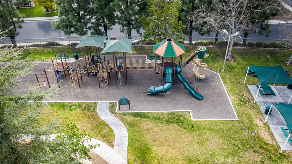 https://media.crmls.org/medias/6a6c3cbe-1a0d-4f25-897e-c9b78e469409.jpg?preset=X-Large