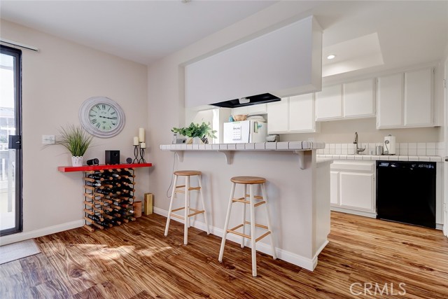 2615 Ruhland Avenue, Redondo Beach, California 90278, 2 Bedrooms Bedrooms, ,1 BathroomBathrooms,Residential,Sold,Ruhland,SB22198316