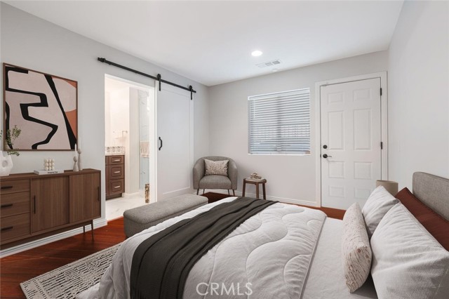 Detail Gallery Image 24 of 36 For 3325 Alginet, Encino,  CA 91436 - 6 Beds | 4/1 Baths