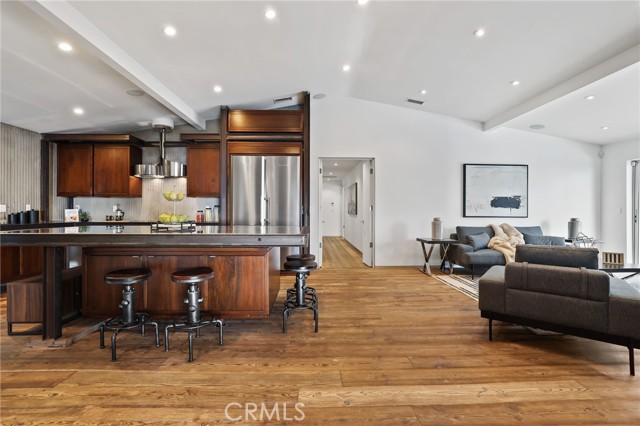Detail Gallery Image 7 of 20 For 2744 Cardwell Pl, Los Angeles,  CA 90046 - 3 Beds | 3/1 Baths