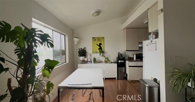 Detail Gallery Image 4 of 15 For 1143 Wilcox Pl, Hollywood,  CA 90038 - 1 Beds | 2 Baths