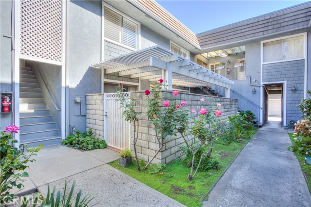 Front Image Thumbnail for CRWS26065508