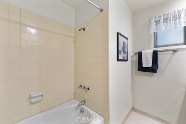 Detail Gallery Image 40 of 51 For 3561 Fela, Long Beach,  CA 90808 - 4 Beds | 2 Baths