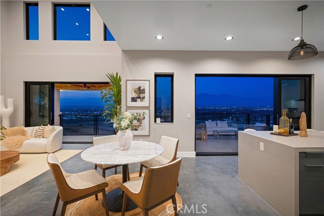 2380 Scenic Ridge Dr, Chino Hills CA: https://media.crmls.org/medias/6a6ee8b4-130b-4f46-baed-17c9517eb6d4.jpg