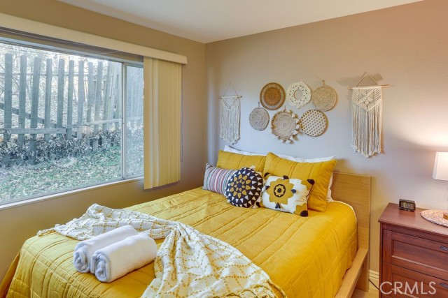 633 Arth Drive, Crestline CA: https://media.crmls.org/medias/6a6ff1af-f027-44c8-8818-48c19e4de725.jpg