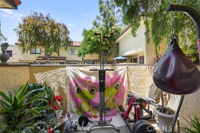 Detail Gallery Image 32 of 38 For 13540 Hubbard St #21,  Sylmar,  CA 91342 - 2 Beds | 1/1 Baths
