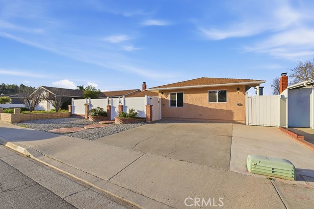 Detail Gallery Image 26 of 38 For 24305 Wabuska, Newhall,  CA 91321 - 6 Beds | 3 Baths