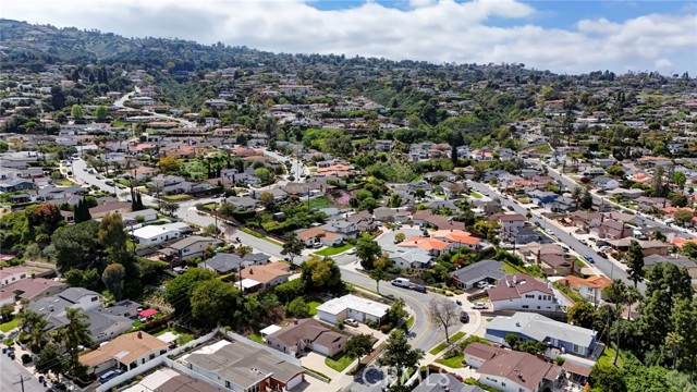 28635 Gunter Road, Rancho Palos Verdes, California 90275, 3 Bedrooms Bedrooms, ,2 BathroomsBathrooms,Single Family Residence,For Sale,Gunter,PV24067122