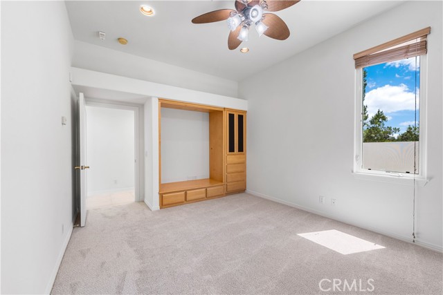 Detail Gallery Image 34 of 75 For 2606 W Avenue O, Palmdale,  CA 93551 - 6 Beds | 4/1 Baths