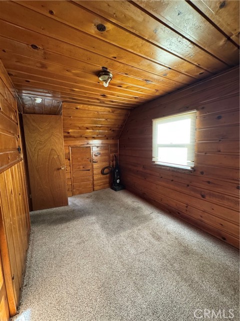 40286 Big Bear Boulevard, Big Bear Lake CA: https://media.crmls.org/medias/6a7373f4-2f43-4aab-9861-967f7ea2844d.jpg