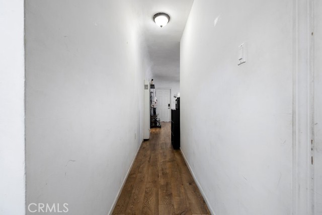 182 E McFarlane Street, Ventura CA: https://media.crmls.org/medias/6a75272a-b95a-4222-bb1d-3c5107260bd9.jpg
