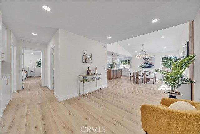 14181 Moore Ct., Irvine CA: https://media.crmls.org/medias/6a755582-3852-48c5-a1f6-d7913c3769c7.jpg