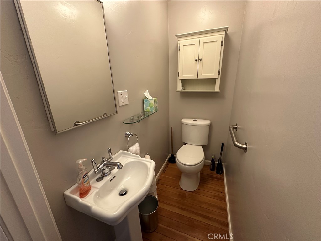 https://media.crmls.org/medias/6a774992-60b6-4a63-9421-19bf99871ad6.jpg?preset=X-Large