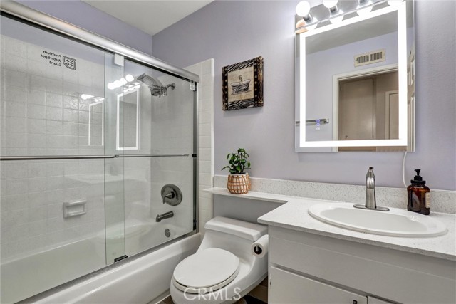 5111 Alder, Irvine CA: https://media.crmls.org/medias/6a782870-c1c8-4b39-949b-a05f974003d5.jpg