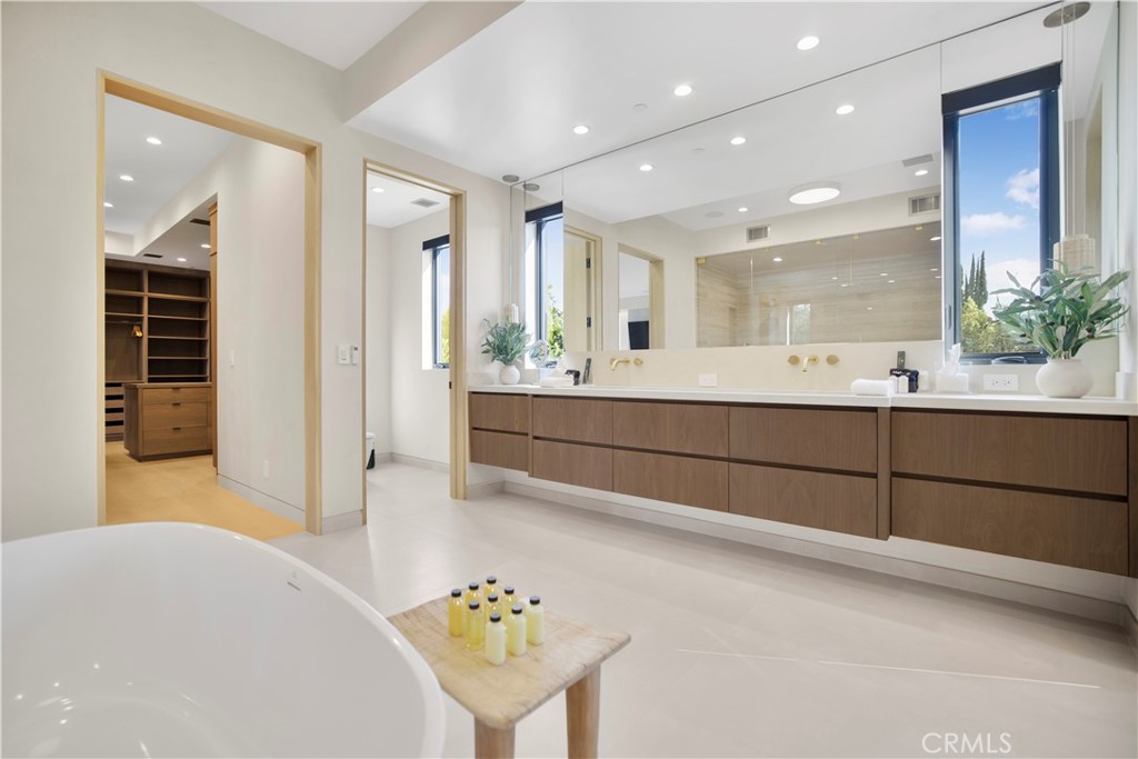 MLS #SR25274661 image #15