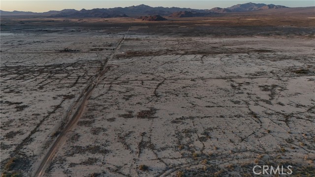 Detail Gallery Image 8 of 11 For 732 Locust Ave, Lucerne Valley,  CA 92356 - – Beds | – Baths