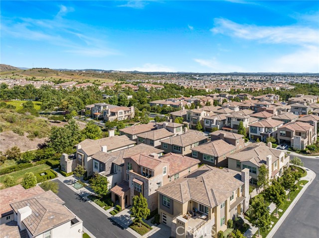62 Pelican Lane, Irvine CA: https://media.crmls.org/medias/6a79f4a4-d72f-4ef8-bbb3-599720a9aff3.jpg
