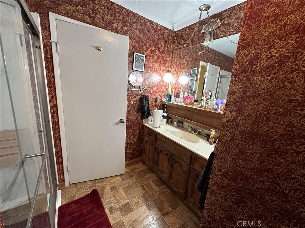 https://media.crmls.org/medias/6a7a2c25-ad07-4123-8a8e-a13ae854eaea.jpg?preset=X-Large