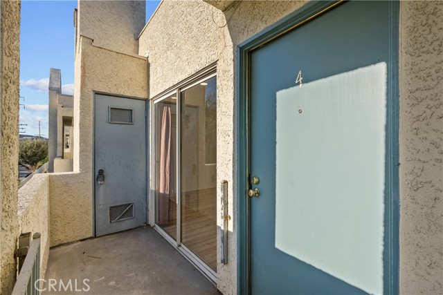 Detail Gallery Image 25 of 26 For 18209 Sierra #4,  Canyon Country,  CA 91351 - 2 Beds | 2 Baths