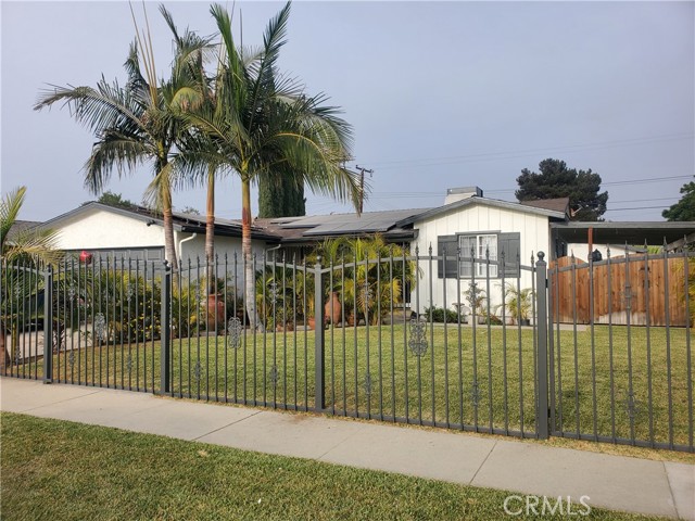 Detail Gallery Image 2 of 32 For 2241 W Francisquito Ave, West Covina,  CA 91790 - 4 Beds | 2 Baths