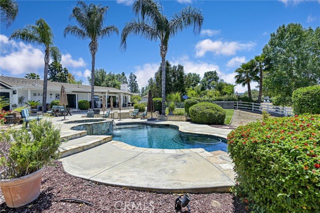 Detail Gallery Image 1 of 45 For 41167 via Cielito, Temecula,  CA 92591 - 3 Beds | 3 Baths