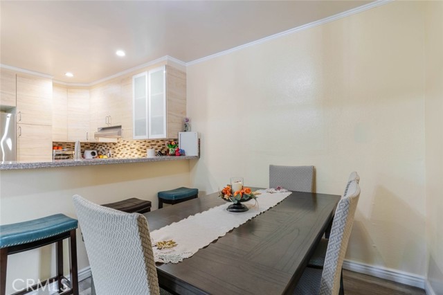 Detail Gallery Image 7 of 23 For 10636 Woodley Ave #54,  Granada Hills,  CA 91344 - 2 Beds | 1 Baths