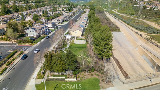 Detail Gallery Image 36 of 43 For 28692 Placerview, Saugus,  CA 91390 - 4 Beds | 3 Baths