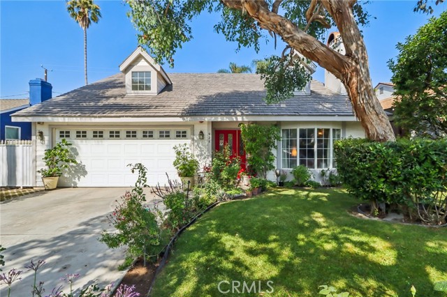 Detail Gallery Image 1 of 28 For 925 N Valley St, Burbank,  CA 91505 - 3 Beds | 2 Baths