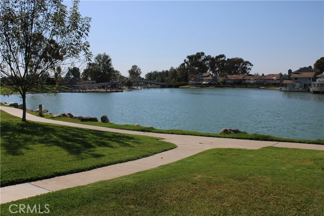 24 Woodgrove, Irvine CA: https://media.crmls.org/medias/6a7c0784-4f2d-42c1-9c40-4771fe035026.jpg